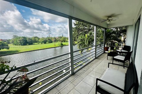 Copropriété à vendre à Lauderhill, Floride: 2 chambres, 99.41 m2 № 1232161 - photo 16