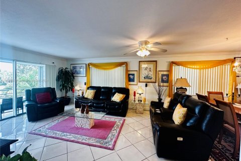 Copropriété à vendre à Lauderhill, Floride: 2 chambres, 99.41 m2 № 1232161 - photo 10