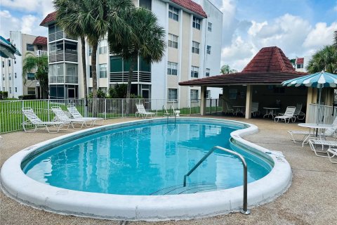 Condominio en venta en Lauderhill, Florida, 2 dormitorios, 99.41 m2 № 1232161 - foto 26