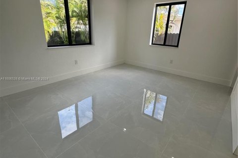 Villa ou maison à vendre à Pembroke Pines, Floride: 3 chambres, 141.77 m2 № 1232198 - photo 15