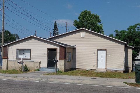 Duplex in Lakeland, Florida 5 bedrooms, 167.22 sq.m. № 1246161 - photo 1