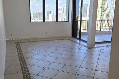 Condo in Miami, Florida, 1 bedroom  № 758822 - photo 19