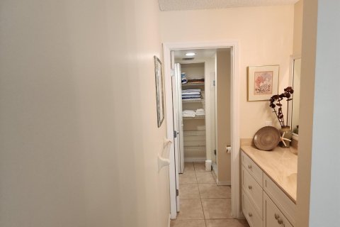 Copropriété à vendre à Hutchinson Island South, Floride: 2 chambres, 102.19 m2 № 1005072 - photo 18