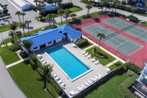 Copropriété à vendre à Hutchinson Island South, Floride: 2 chambres, 102.19 m2 № 1005072 - photo 11