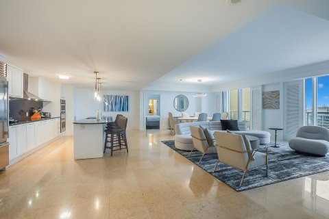 Condo in Fort Lauderdale, Florida, 3 bedrooms  № 1005074 - photo 27