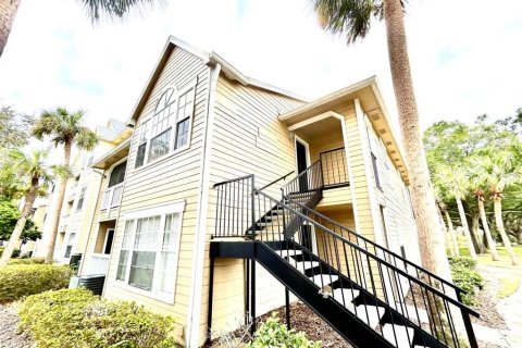 Condo in Orlando, Florida, 2 bedrooms  № 1405235 - photo 1