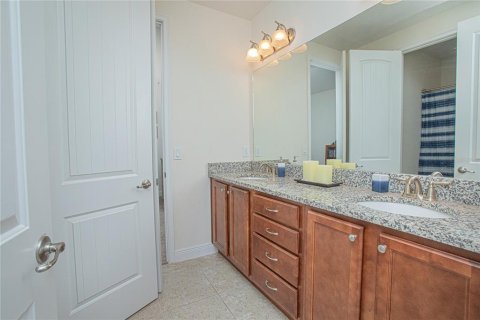 Villa ou maison à vendre à Kissimmee, Floride: 8 chambres, 316.98 m2 № 1300067 - photo 25