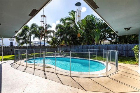 Casa en venta en Fort Lauderdale, Florida, 4 dormitorios, 169.83 m2 № 1000160 - foto 10