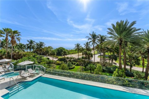 Condo in Miami Beach, Florida, 3 bedrooms  № 887753 - photo 13