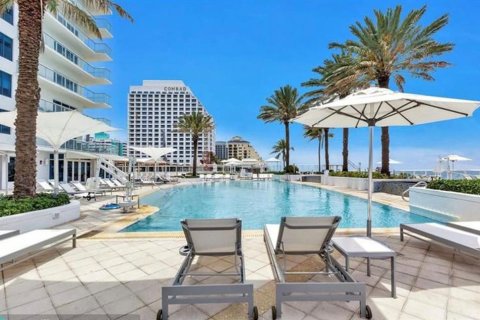 Hotel en venta en Fort Lauderdale, Florida, 49.52 m2 № 694836 - foto 4