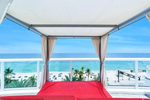 Hotel en venta en Fort Lauderdale, Florida, 49.52 m2 № 694836 - foto 13