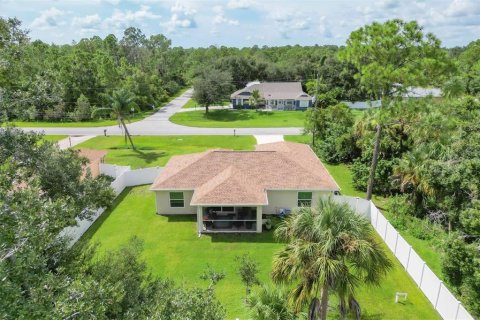 Villa ou maison à vendre à North Port, Floride: 3 chambres, 132.57 m2 № 1364328 - photo 2