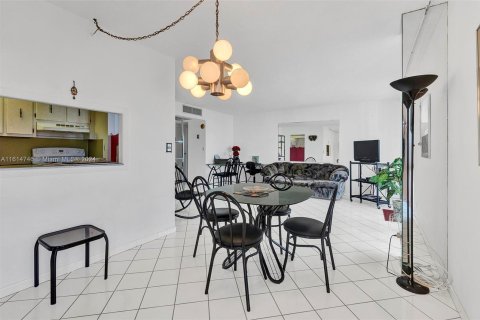 Copropriété à vendre à Aventura, Floride: 1 chambre, 96.43 m2 № 1282637 - photo 20