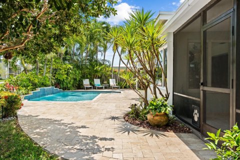 House in Wilton Manors, Florida 3 bedrooms, 134.34 sq.m. № 1207367 - photo 27