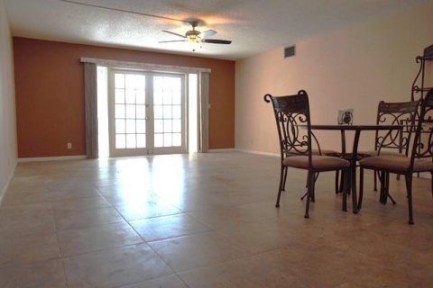 Copropriété à vendre à Davie, Floride: 2 chambres, 115.2 m2 № 954433 - photo 23