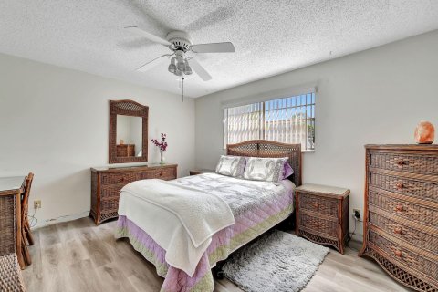 Condo in Stuart, Florida, 2 bedrooms  № 1101163 - photo 6