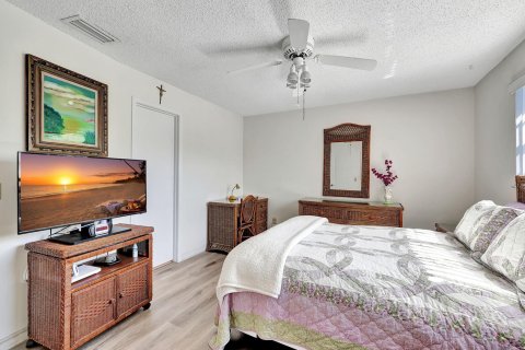 Condo in Stuart, Florida, 2 bedrooms  № 1101163 - photo 3