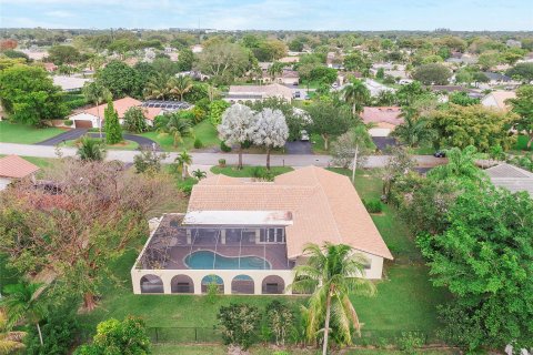 Villa ou maison à vendre à Coral Springs, Floride: 4 chambres, 220.36 m2 № 1092231 - photo 1