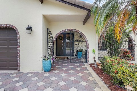 Villa ou maison à vendre à Coral Springs, Floride: 4 chambres, 220.36 m2 № 1092231 - photo 9