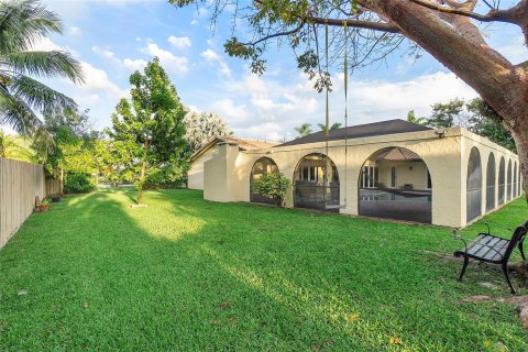 Villa ou maison à vendre à Coral Springs, Floride: 4 chambres, 220.36 m2 № 1092231 - photo 11
