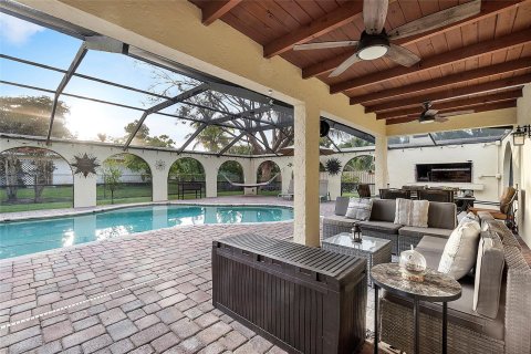 Villa ou maison à vendre à Coral Springs, Floride: 4 chambres, 220.36 m2 № 1092231 - photo 22