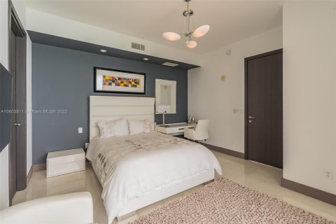 Condominio en venta en Bal Harbour, Florida, 3 dormitorios, 252.79 m2 № 3880 - foto 21