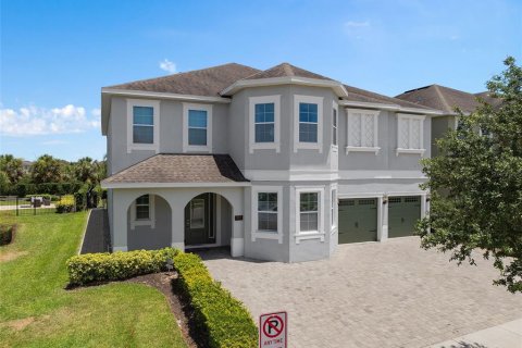 Villa ou maison à vendre à Kissimmee, Floride: 11 chambres, 510.59 m2 № 1242886 - photo 2