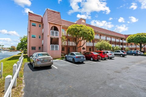 Condo in Sunrise, Florida, 1 bedroom  № 1155532 - photo 13