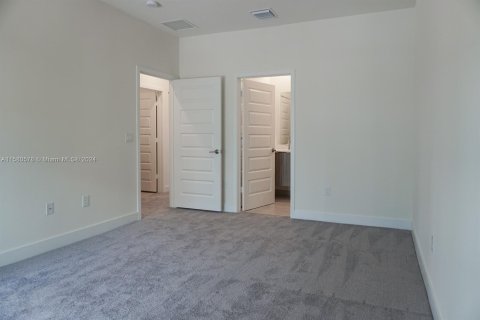 Touwnhouse à vendre à Doral, Floride: 3 chambres, 137.68 m2 № 1155377 - photo 10