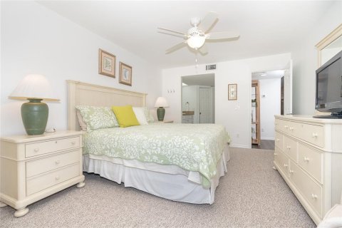 Condo in Placida, Florida, 2 bedrooms  № 835255 - photo 18