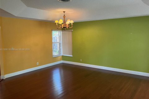 Casa en venta en Lauderhill, Florida, 3 dormitorios, 188.68 m2 № 1091265 - foto 12