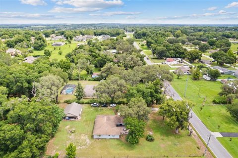 Casa en venta en Dade City, Florida, 4 dormitorios, 188.78 m2 № 1317672 - foto 28