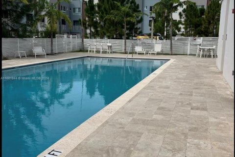 Condominio en venta en Miami, Florida, 3 dormitorios, 118.45 m2 № 1413658 - foto 1