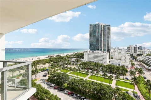 Copropriété à vendre à Miami Beach, Floride: 1 chambre, 78.97 m2 № 1365470 - photo 1