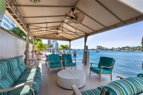 Condo in Fort Lauderdale, Florida, 1 bedroom  № 1152038 - photo 3