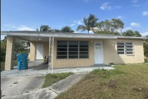 House in Boynton Beach, Florida 3 bedrooms, 99.41 sq.m. № 1152115 - photo 7