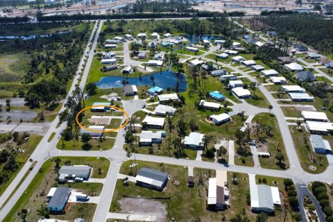 Купить земельный участок в Энглвуд, Флорида № 506090 - фото 1