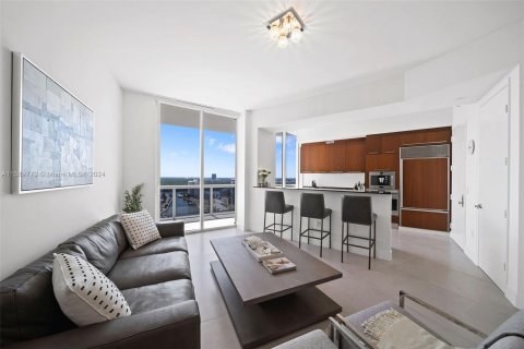 Condo in Sunny Isles Beach, Florida, 2 bedrooms  № 1162145 - photo 4