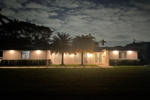 Villa ou maison à vendre à Palmetto Bay, Floride: 4 chambres, 213.68 m2 № 1016204 - photo 3