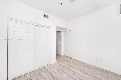 Condo in Miami Beach, Florida, 1 bedroom  № 716189 - photo 7