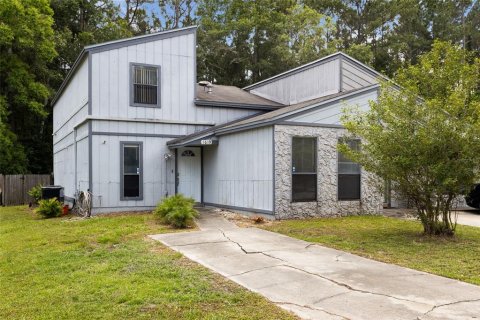 Duplex à vendre à Gainesville, Floride: 3 chambres, 150.13 m2 № 1199206 - photo 1