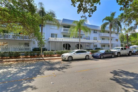 Condo in Coral Gables, Florida, 1 bedroom  № 1305417 - photo 4