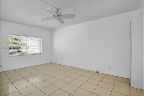 Copropriété à vendre à Coral Gables, Floride: 1 chambre, 75.07 m2 № 1305417 - photo 11