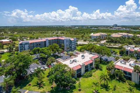 Condo in Jupiter, Florida, 1 bedroom  № 1172838 - photo 4