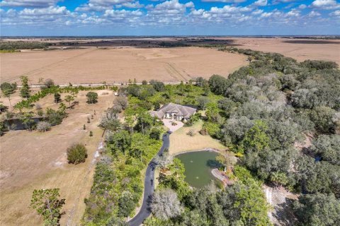 Villa ou maison à vendre à Punta Gorda, Floride: 3 chambres, 407.19 m2 № 1312414 - photo 13