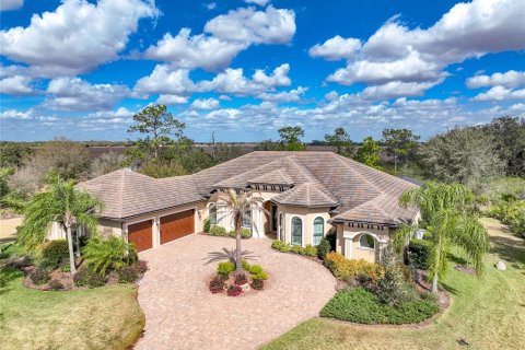 Villa ou maison à vendre à Punta Gorda, Floride: 3 chambres, 407.19 m2 № 1312414 - photo 1