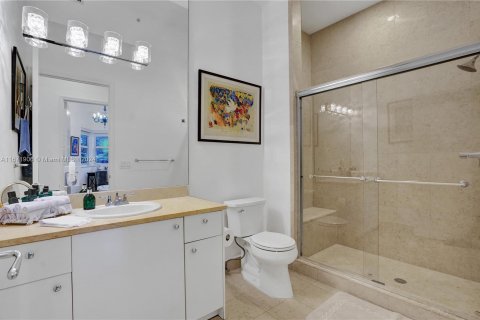 Condo in Aventura, Florida, 2 bedrooms  № 1399096 - photo 18