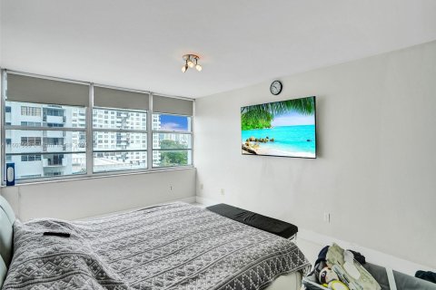 Condominio en venta en Aventura, Florida, 2 dormitorios, 116.22 m2 № 1229347 - foto 21