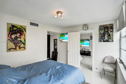 Condo in Aventura, Florida, 2 bedrooms  № 1229347 - photo 15