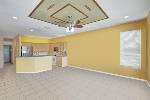 Villa ou maison à vendre à Miramar, Floride: 6 chambres, 320.14 m2 № 1236861 - photo 5